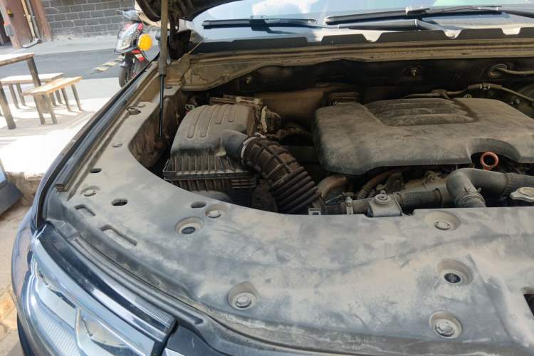 Used Great Wall Poer 2019 2.0T Automatic Gasoline 4x4 Comfort Edition GW4C20B Engine Bay Right