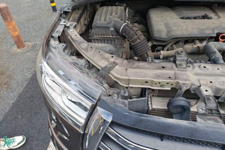 Used Great Wall Poer 2019 2.0T Automatic Gasoline 4x4 Sport Edition GW4C20B Engine Bay Right