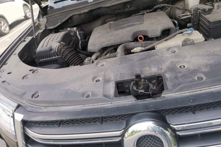 Used Great Wall Poer 2019 2.0T Automatic Gasoline 4x4 Sport Edition GW4C20B Engine Bay Right