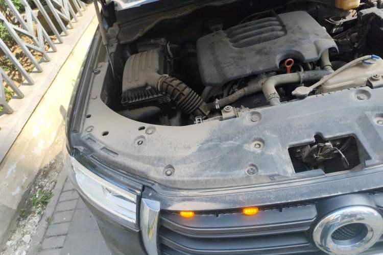 Used Great Wall Poer 2019 2.0T Automatic Gasoline 4x4 Comfort Edition GW4C20B Engine Bay Right