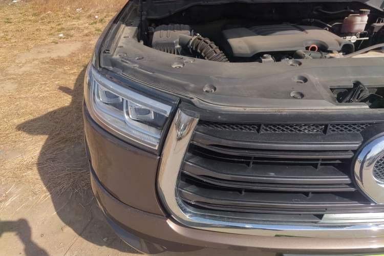 Used Great Wall Poer 2019 2.0T Automatic Gasoline Two-Wheel Drive Comfort Edition GW4C20B Engine Bay Right