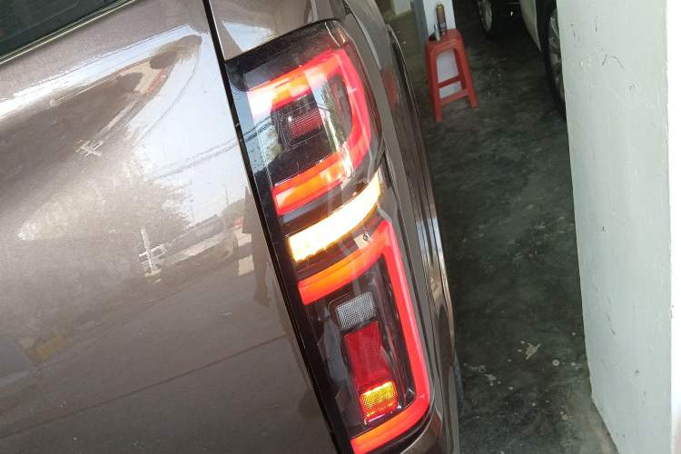 Used Great Wall Poer 2019 2.0T Automatic Gasoline Two-Wheel Drive Comfort Edition GW4C20B Exterior 4