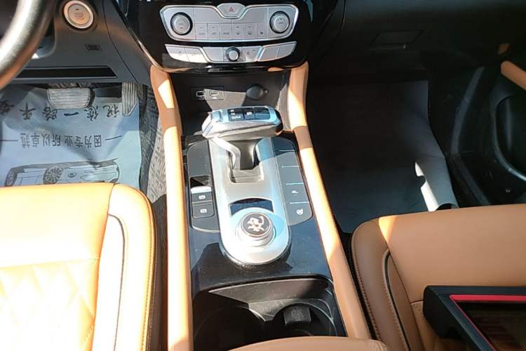 Used Great Wall Poer 2019 2.0T Automatic Gasoline 4x4 Sport Edition GW4C20B Gear Lever