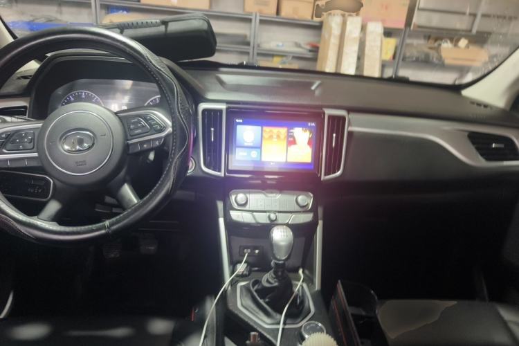 Used Great Wall Poer 2019 2.0T Commercial Version Manual Diesel 4x4 Elite Long-Box GW4D20M Interior 2