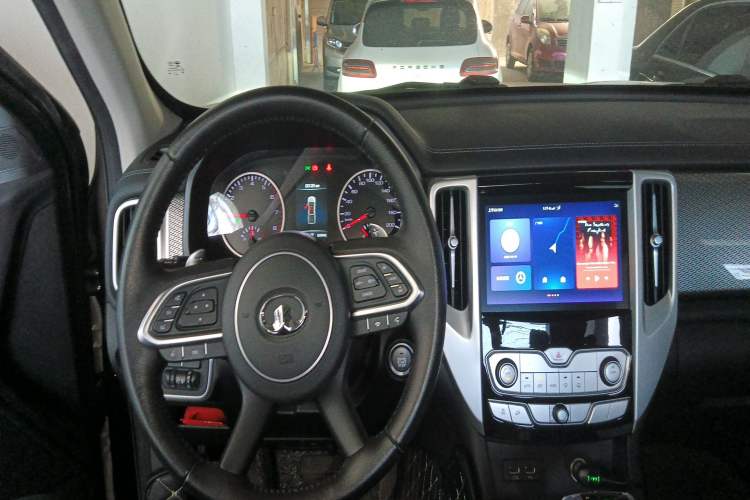 Used Great Wall Poer 2019 2.0T Automatic Gasoline Two-Wheel Drive Comfort Edition GW4C20B Interior 2