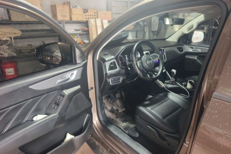 Used Great Wall Poer 2019 2.0T Commercial Version Manual Diesel 4x4 Elite Long-Box GW4D20M Interior 3