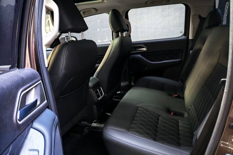 Used Great Wall Poer 2019 2.0T Automatic Gasoline 4x4 Comfort Edition GW4C20B Interior 3