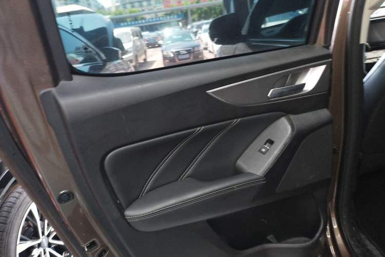 Used Great Wall Poer 2019 2.0T Commercial Version Automatic Gasoline Two-Wheel Drive Elite Trim with Long Bed – GW4C20B Interior 8