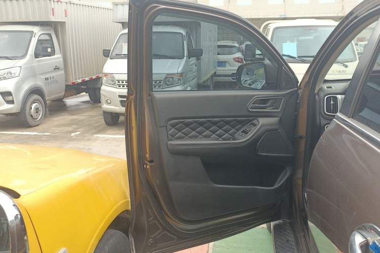 Used Great Wall Poer 2019 2.0T Automatic Gasoline Two-Wheel Drive Comfort Edition GW4C20B Left Front Door Interior