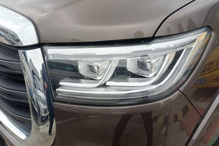 Used Great Wall Poer 2019 2.0T Automatic Gasoline Two-Wheel Drive Comfort Edition GW4C20B Left Front Headlight