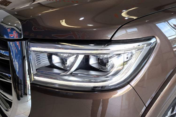 Used Great Wall Poer 2019 2.0T Automatic Gasoline 4x4 Sport Edition GW4C20B Left Front Headlight