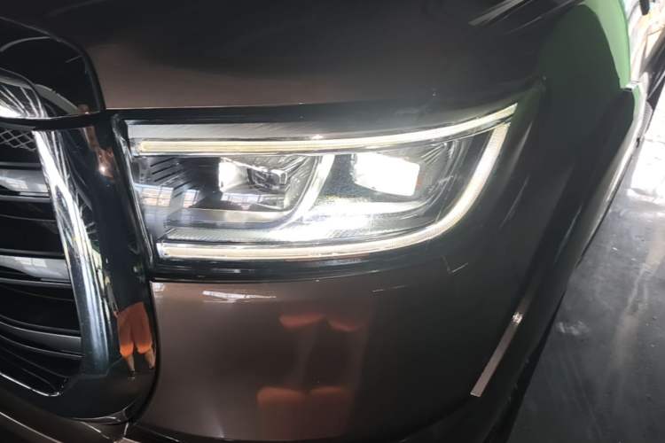 Used Great Wall Poer 2019 2.0T Automatic Gasoline Two-Wheel Drive Comfort Edition GW4C20B Left Front Headlight
