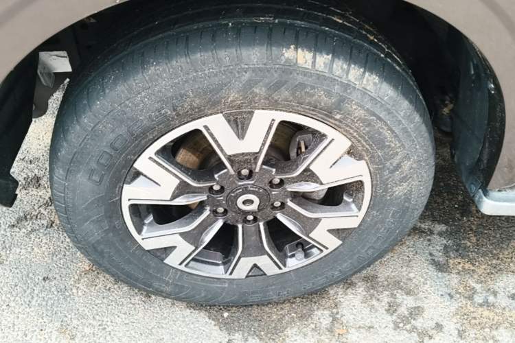 Used Great Wall Poer 2019 2.0T Automatic Gasoline 4x4 Sport Edition GW4C20B Left Front Wheel Hub