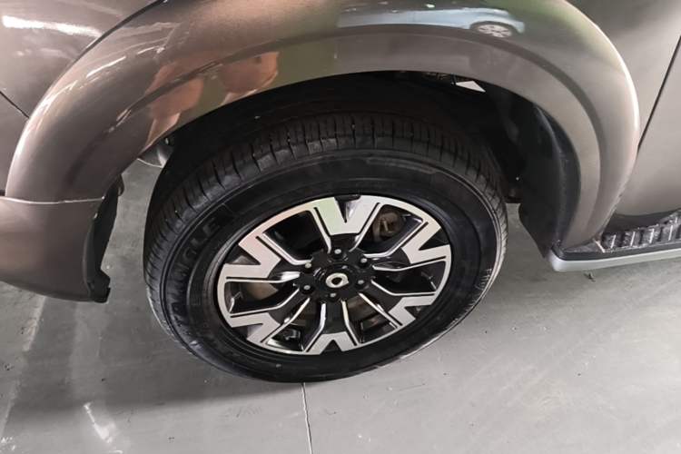 Used Great Wall Poer 2019 2.0T Automatic Gasoline Two-Wheel Drive Comfort Edition GW4C20B Left Front Wheel Hub