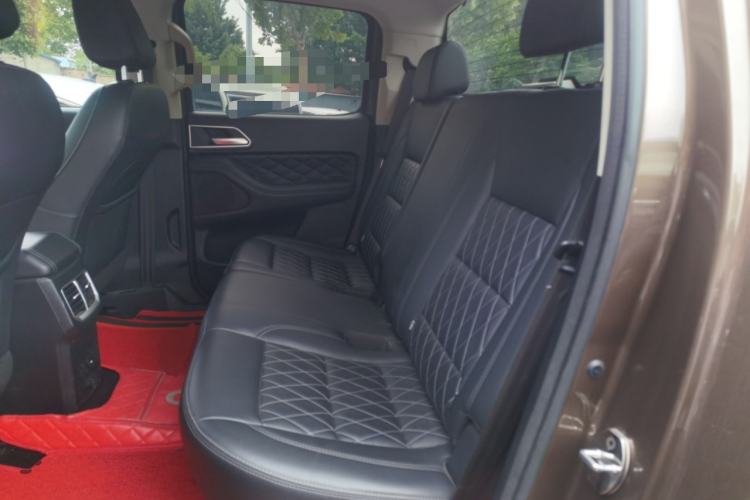Used Great Wall Poer 2019 2.0T Automatic Gasoline 4x4 Comfort Edition GW4C20B Left Rear Seat