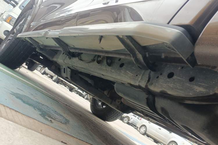 Used Great Wall Poer 2019 2.0T Automatic Gasoline Two-Wheel Drive Comfort Edition GW4C20B Left Side Sill