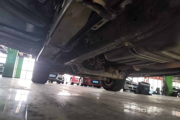 Used Great Wall Poer 2019 2.0T Automatic Gasoline Two-Wheel Drive Comfort Edition GW4C20B Left Side Sill