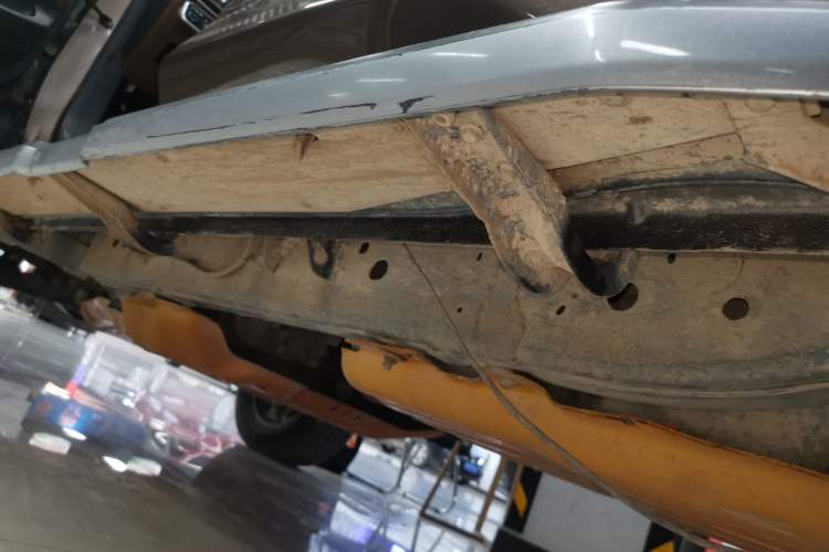 Used Great Wall Poer 2019 2.0T Automatic Gasoline 4x4 Sport Edition GW4C20B Left Side Sill