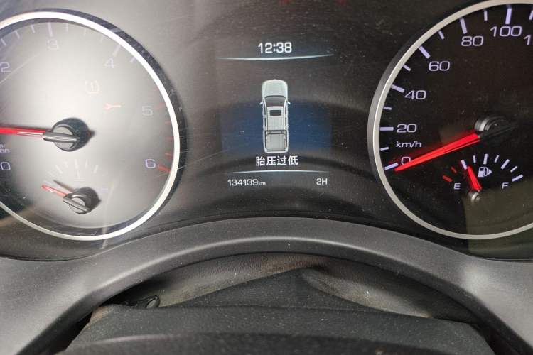 Used Great Wall Poer 2019 2.0T Commercial Version Manual Diesel 4x4 Elite Long-Box GW4D20M Odometer Close Up