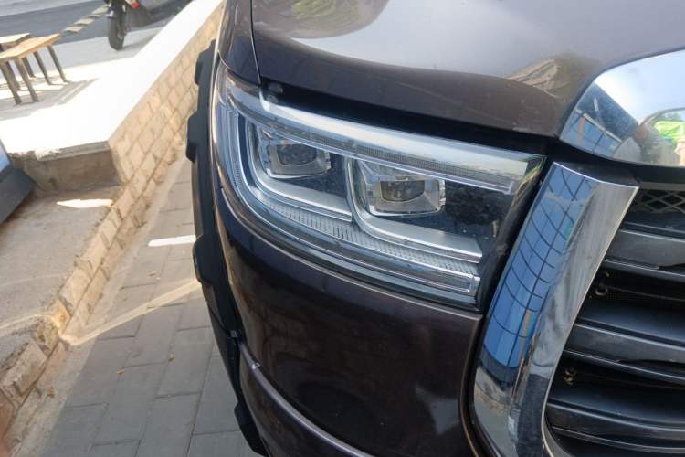 Used Great Wall Poer 2019 2.0T Automatic Gasoline 4x4 Comfort Edition GW4C20B Right Front Headlight