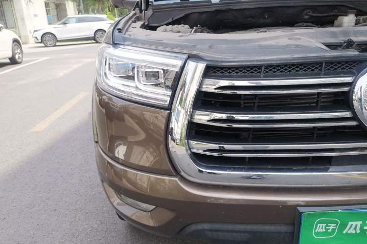 Used Great Wall Poer 2019 2.0T Automatic Gasoline 4x4 Sport Edition GW4C20B Right Front Headlight