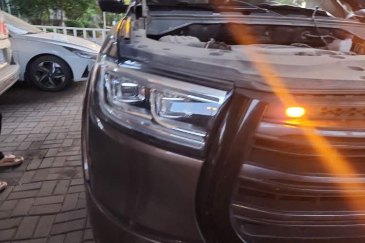 Used Great Wall Poer 2019 2.0T Automatic Gasoline 4x4 Comfort Edition GW4C20B Right Front Headlight