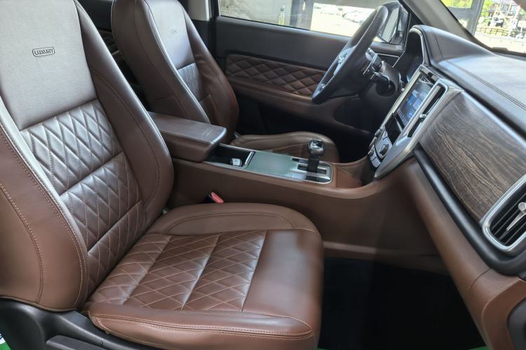 Used Great Wall Poer 2019 2.0T Automatic Gasoline 4x4 Sport Edition GW4C20B Right Front Seat