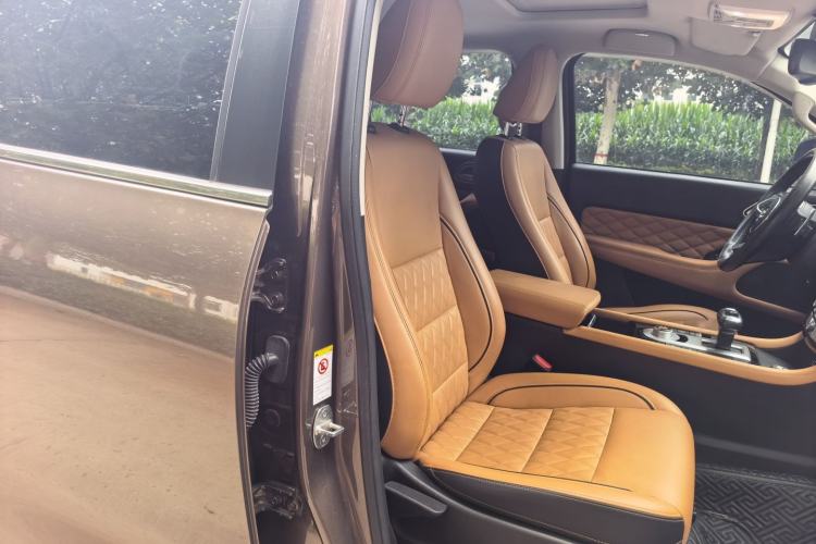 Used Great Wall Poer 2019 2.0T Automatic Gasoline 4x4 Sport Edition GW4C20B Right Front Seat