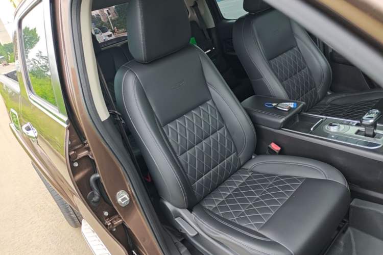 Used Great Wall Poer 2019 2.0T Automatic Gasoline Two-Wheel Drive Comfort Edition GW4C20B Right Front Seat