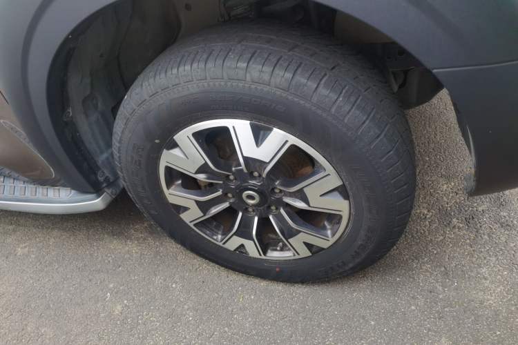 Used Great Wall Poer 2019 2.0T Automatic Gasoline 4x4 Comfort Edition GW4C20B Right Front Wheel Hub