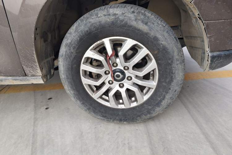 Used Great Wall Poer 2019 2.0T Commercial Version Manual Diesel Two-Wheel Drive Elite Standard Box GW4D20M Right Front Wheel Hub