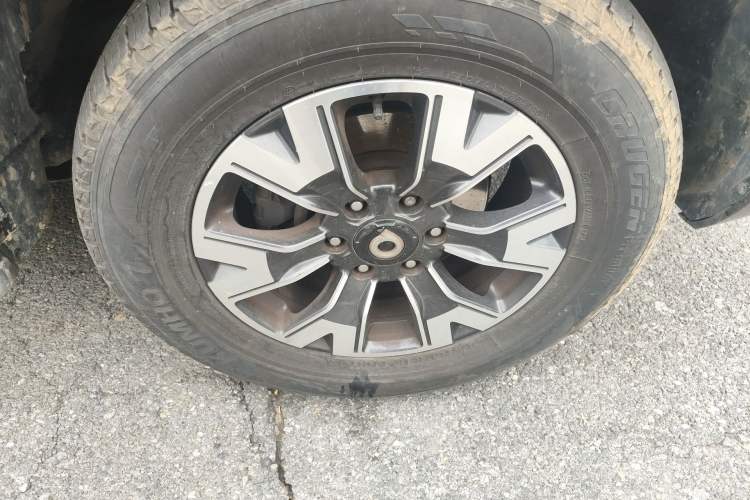 Used Great Wall Poer 2019 2.0T Automatic Gasoline 4x4 Comfort Edition GW4C20B Right Front Wheel Hub
