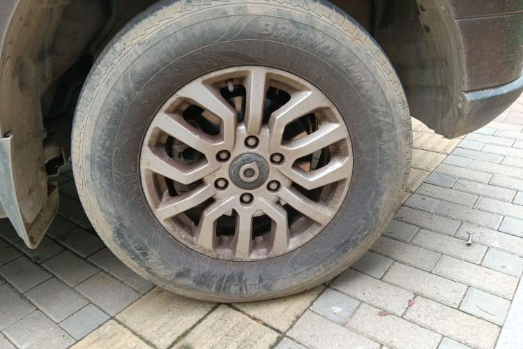 Used Great Wall Poer 2019 2.0T Commercial Version Manual Diesel Two-Wheel Drive Elite Long-Box GW4D20M Right Front Wheel Hub