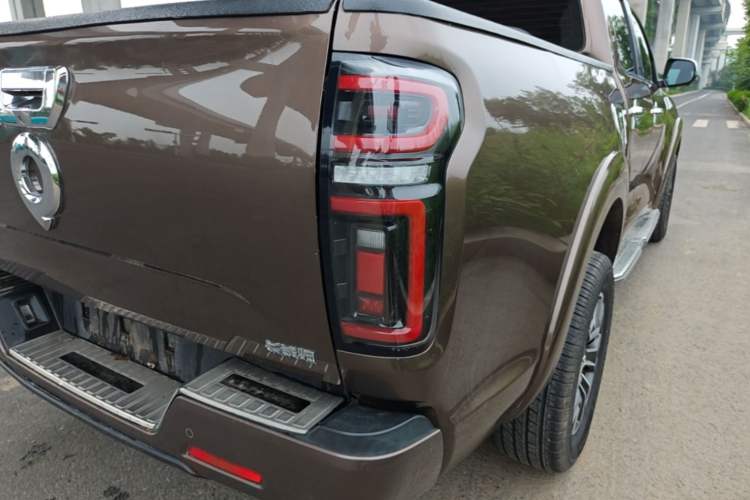Used Great Wall Poer 2019 2.0T Automatic Gasoline Two-Wheel Drive Comfort Edition GW4C20B Right Rear Taillight