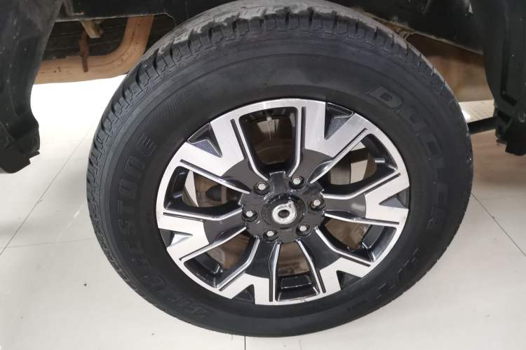 Used Great Wall Poer 2019 2.0T Automatic Gasoline 4x4 Sport Edition GW4C20B Right Rear Wheel Hub