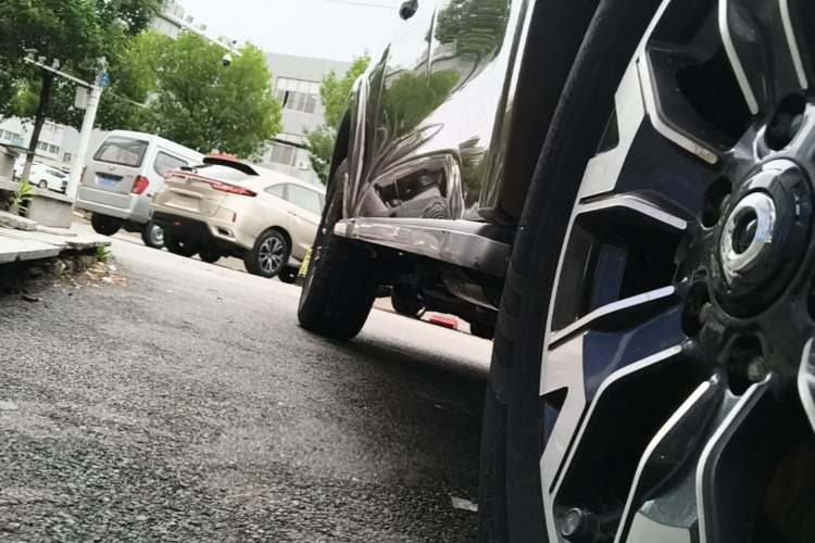 Used Great Wall Poer 2019 2.0T Automatic Gasoline 4x4 Sport Edition GW4C20B Right Side Sill