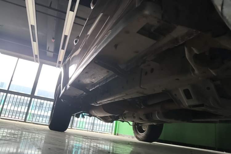 Used Great Wall Poer 2019 2.0T Automatic Gasoline Two-Wheel Drive Comfort Edition GW4C20B Right Side Sill