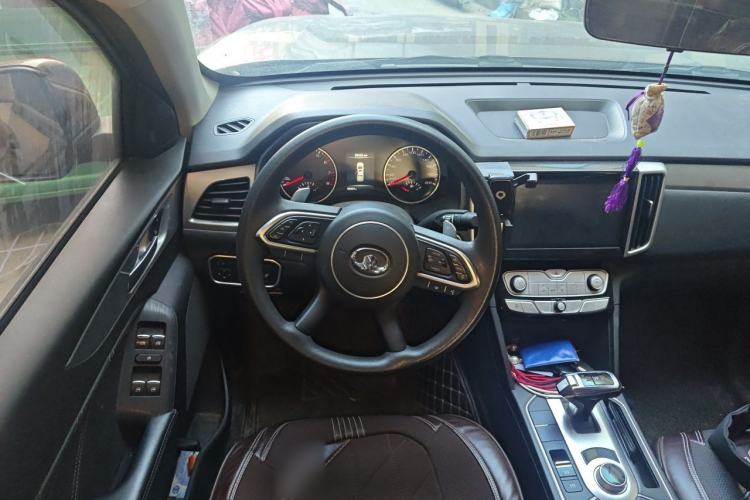 Used Great Wall Poer 2019 2.0T Commercial Version Automatic Gasoline Two-Wheel Drive Elite Trim with Long Bed – GW4C20B Steering Wheel