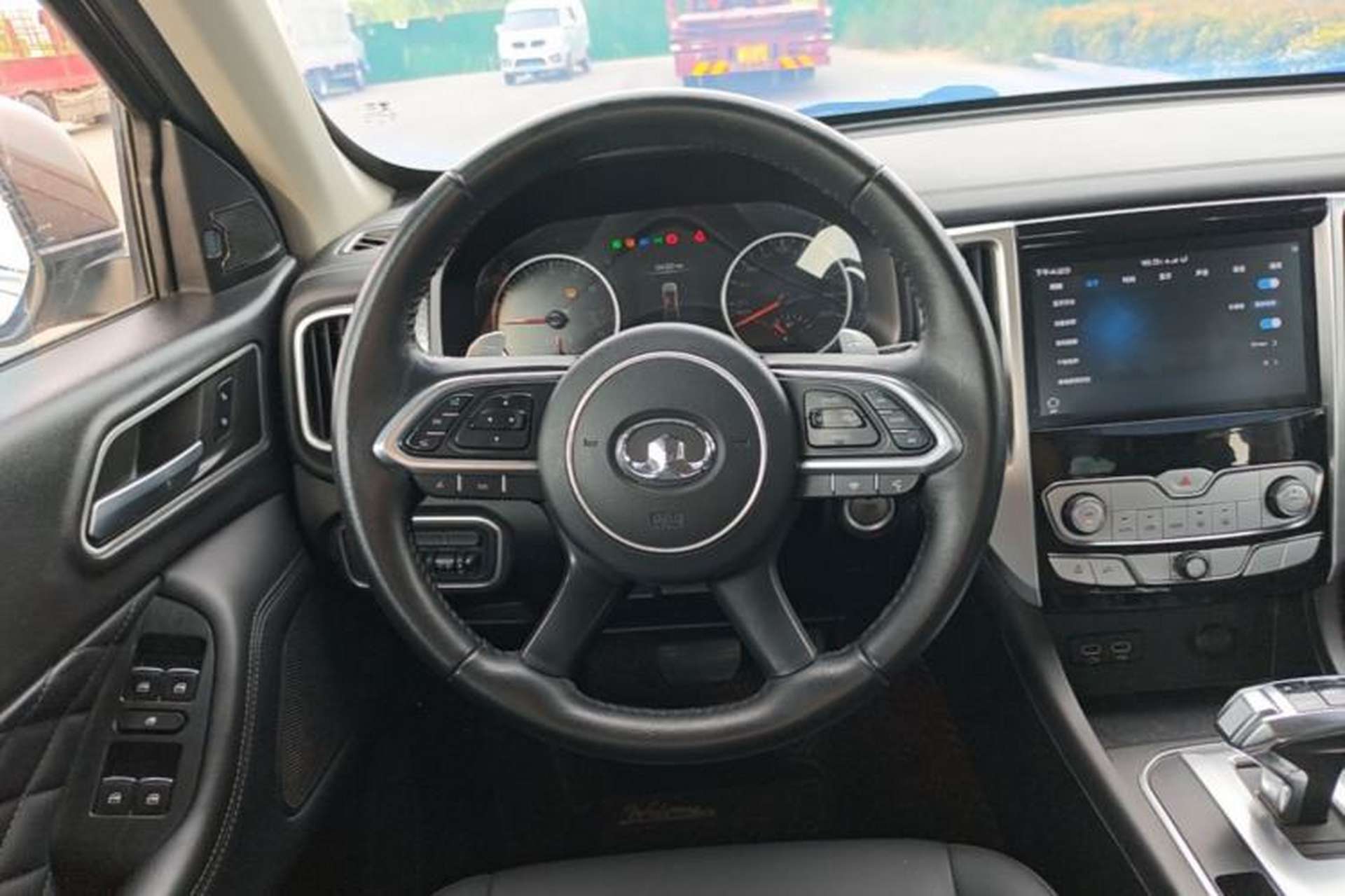 Used Great Wall Poer 2019 2.0T Automatic Gasoline Two-Wheel Drive Comfort Edition GW4C20B Steering Wheel