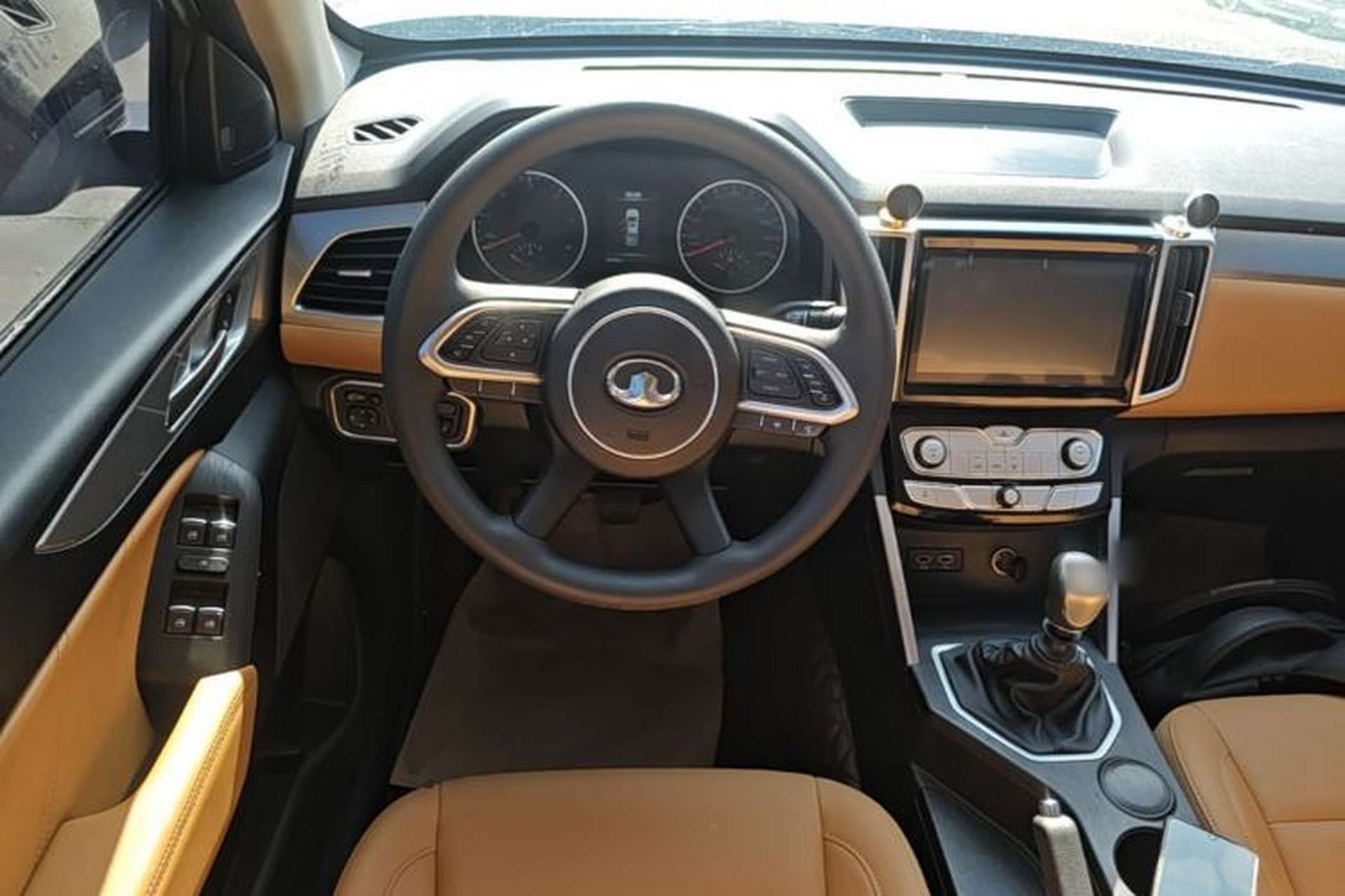 Used Great Wall Poer 2019 2.0T Commercial Version Manual Diesel Two-Wheel Drive Elite Standard Box GW4D20M Steering Wheel
