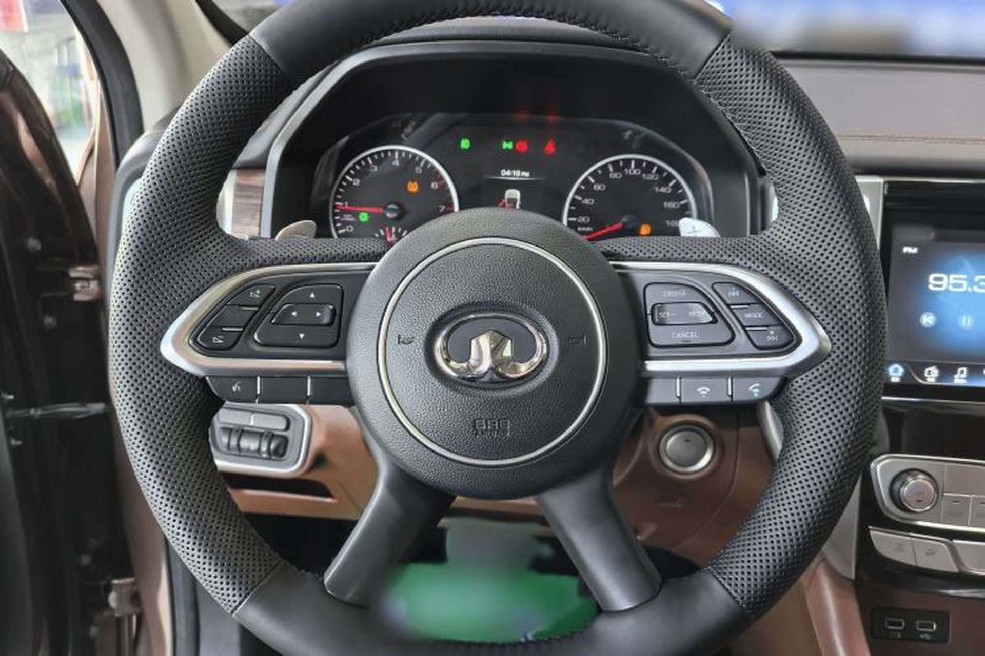 Used Great Wall Poer 2019 2.0T Automatic Gasoline 4x4 Sport Edition GW4C20B Steering Wheel