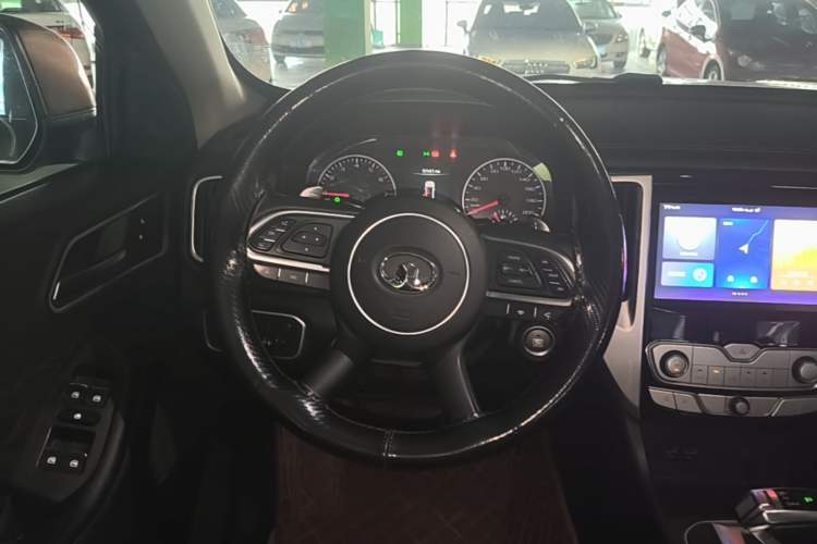 Used Great Wall Poer 2019 2.0T Automatic Gasoline Two-Wheel Drive Comfort Edition GW4C20B Steering Wheel