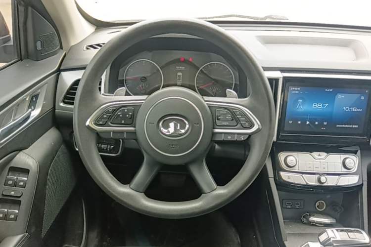 Used Great Wall Poer 2019 2.0T Commercial Version Automatic Gasoline Two-Wheel Drive Elite Trim with Long Bed – GW4C20B Steering Wheel