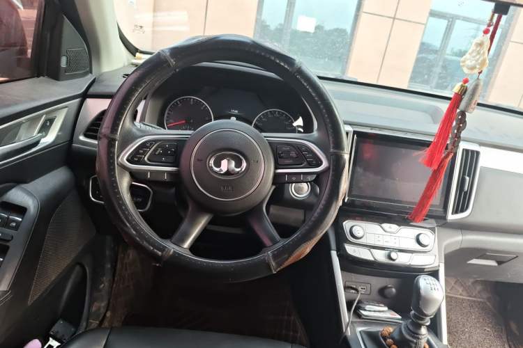 Used Great Wall Poer 2019 2.0T Commercial Version Manual Diesel Two-Wheel Drive Elite Standard Box GW4D20M Steering Wheel
