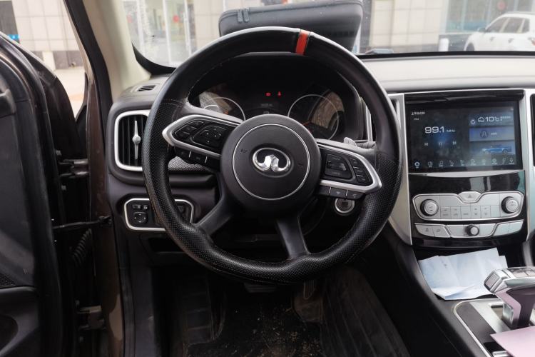 Used Great Wall Poer 2019 2.0T Automatic Gasoline Two-Wheel Drive Comfort Edition GW4C20B Steering Wheel