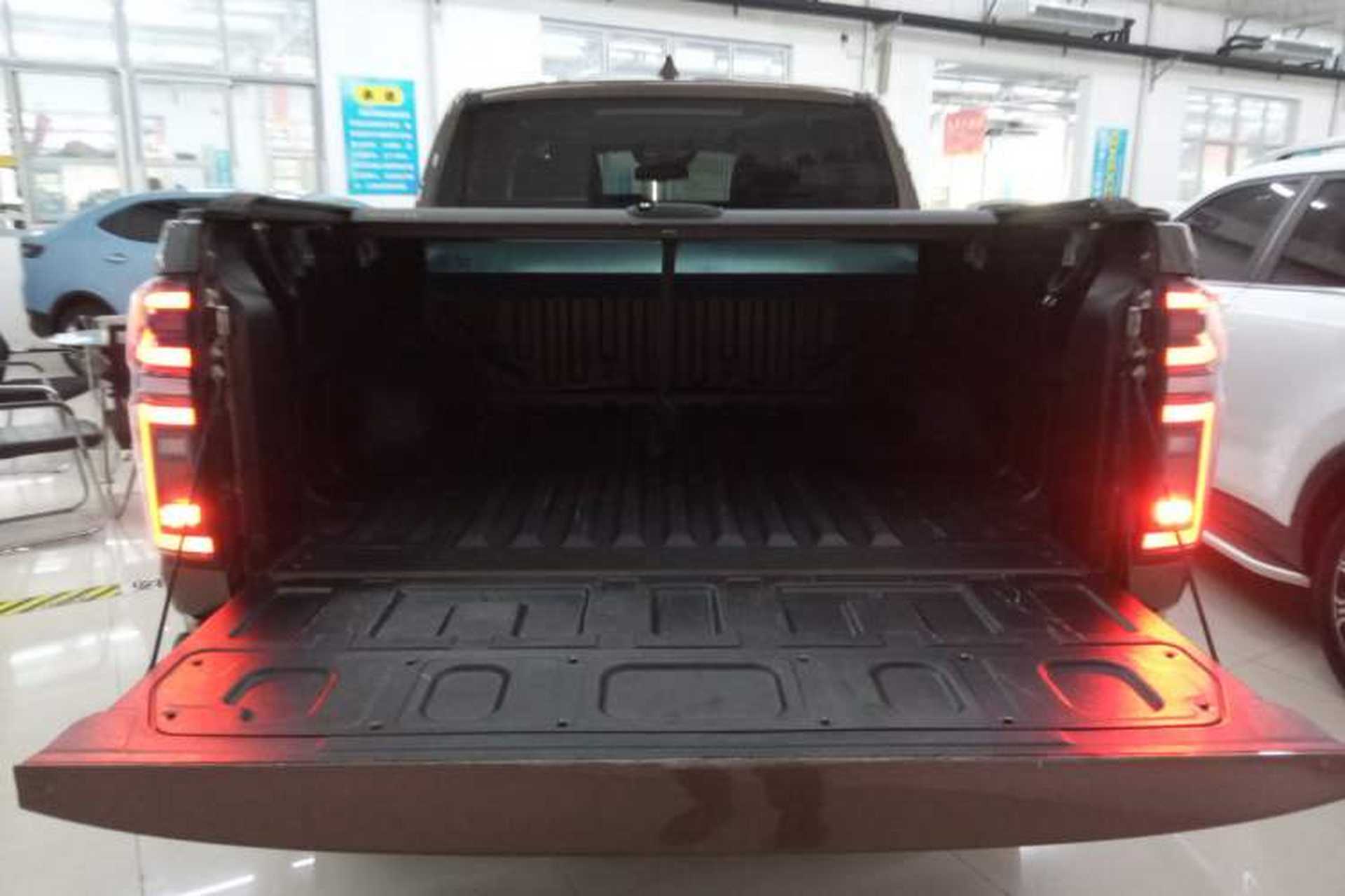 Used Great Wall Poer 2019 2.0T Automatic Gasoline Two-Wheel Drive Comfort Edition GW4C20B Trunk