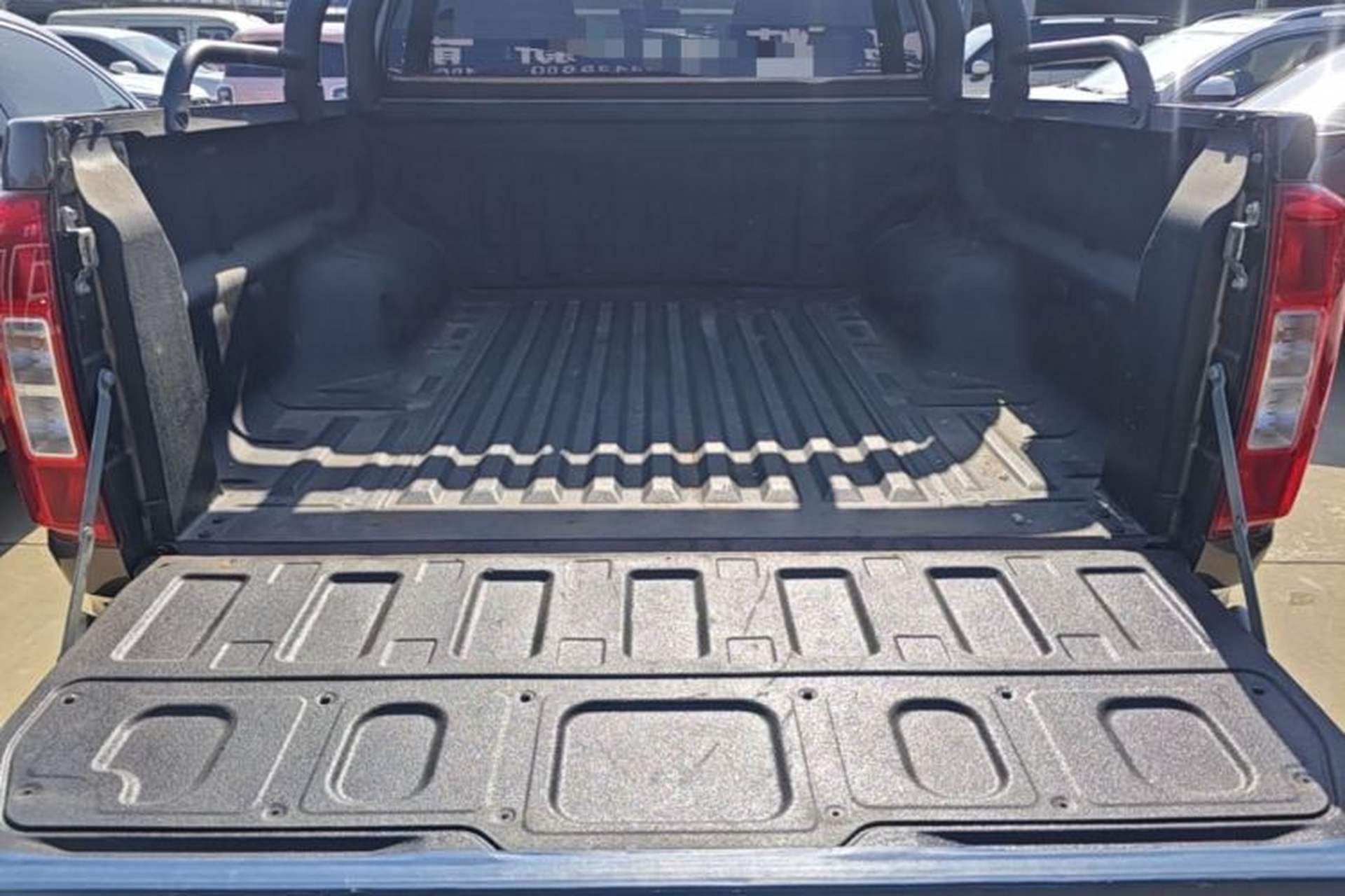 Used Great Wall Poer 2019 2.0T Commercial Version Manual Diesel Two-Wheel Drive Elite Standard Box GW4D20M Trunk