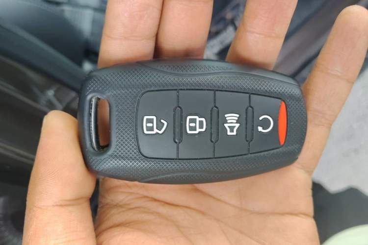 Used Great Wall Poer 2019 2.0T Automatic Gasoline 4x4 Comfort Edition GW4C20B Vehicle Key