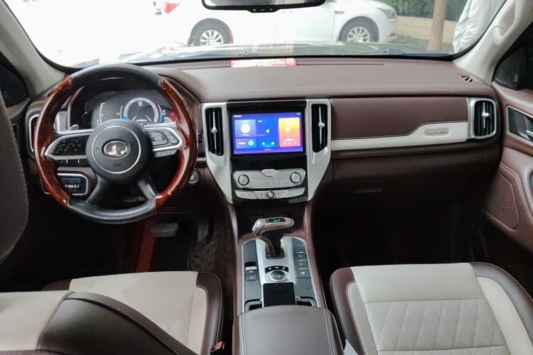 Used Great Wall Poer 2019 2.0T Automatic Gasoline 4x4 Premium Edition GW4C20B Center Console