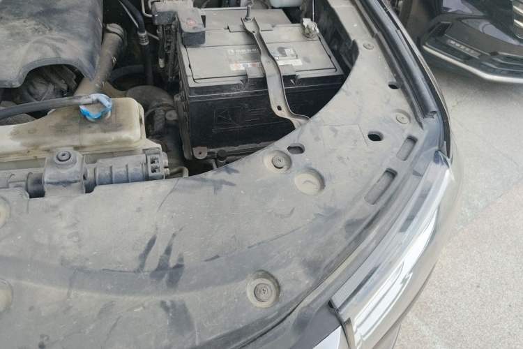 Used Great Wall Poer 2019 2.0T Automatic Gasoline Two-Wheel Drive Comfort Edition GW4C20B Engine Bay Left